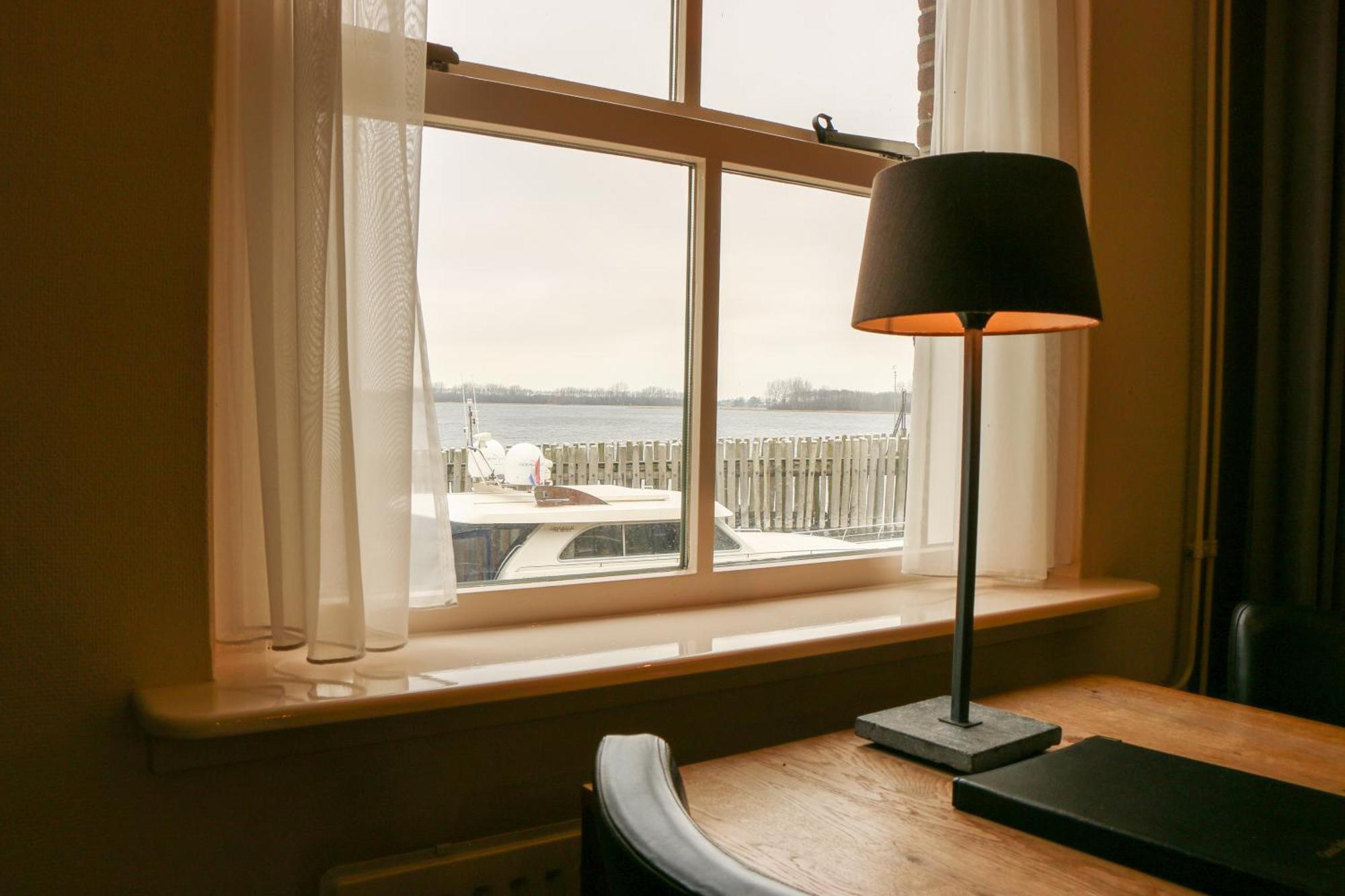 Auberge De Campveerse Toren Veere Exteriör bild